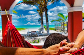 Beachfront Hacienda del Cuyo Groundfloor